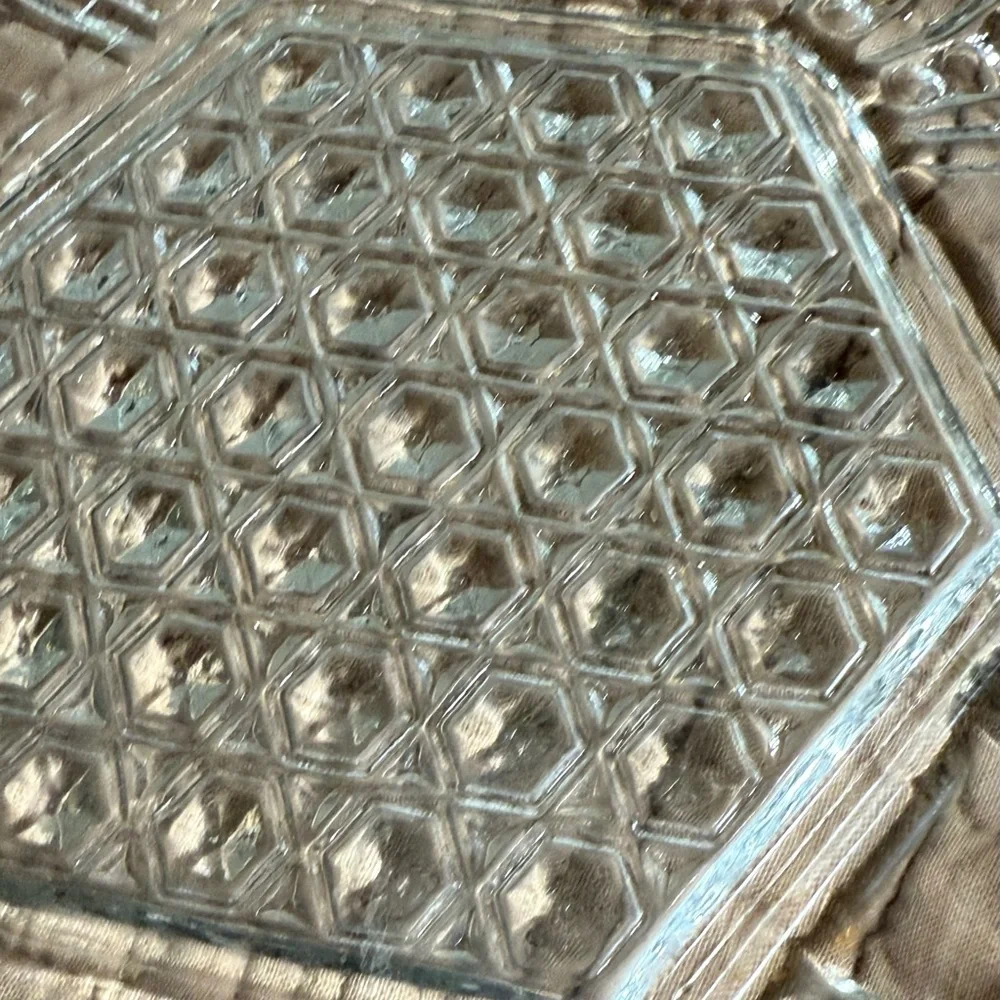 Vintage Anchor Hocking beautiful hexagonal  pattern crystal glass dish